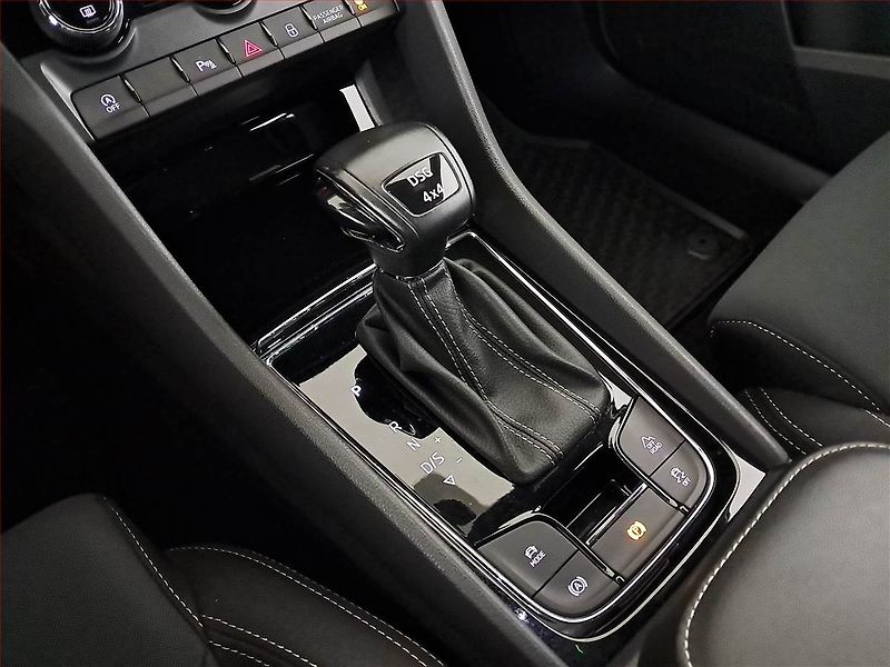 Škoda Karoq (2021) Sportline 2.0 TDI - fotka 13 z 17