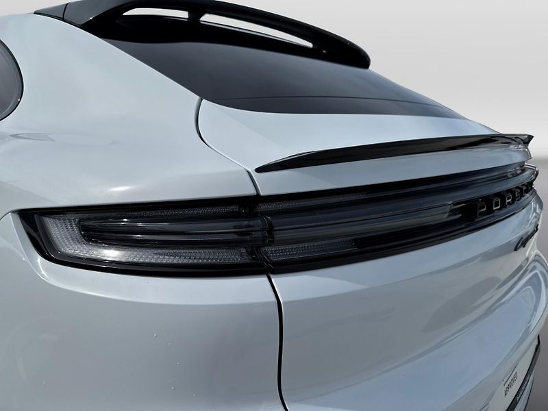 Porsche Cayenne S Coupé - fotka 24 z 30