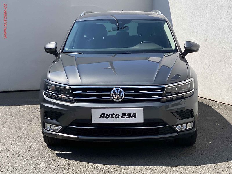 Volkswagen Tiguan (2016) 2.0 TDi, Highline, LED, navi - fotka 2 z 21