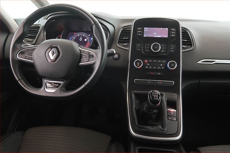 Renault Grand Scénic (2019) Zen 1.3 TCe, Serv.kniha - fotka 7 z 17