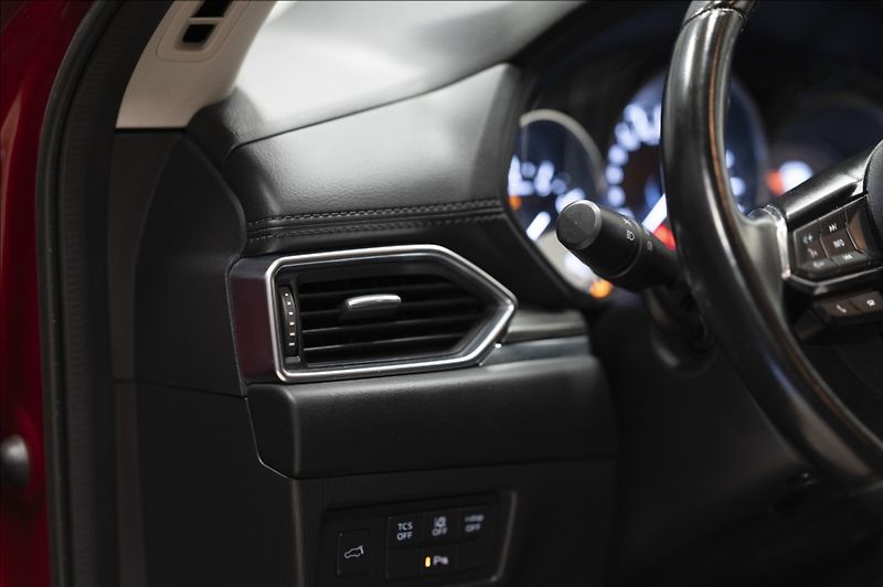 Mazda CX-5 2,5 SKYACTIV AWD AT NAVI TAŽNÉ - fotka 36 z 45
