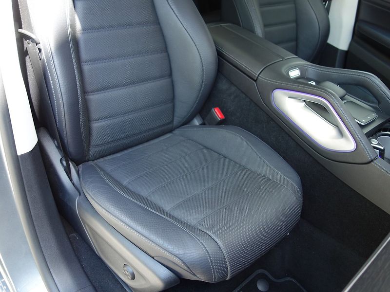 Mercedes-Benz GLS (2023) 400D*PRÉM-PLUS*AMG*PAN*HEAD*CZ - fotka 18 z 50