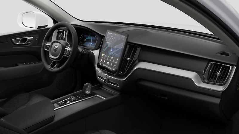Volvo XC60 (2026) B5 AWD AUT ESSENTIAL - fotka 3 z 14