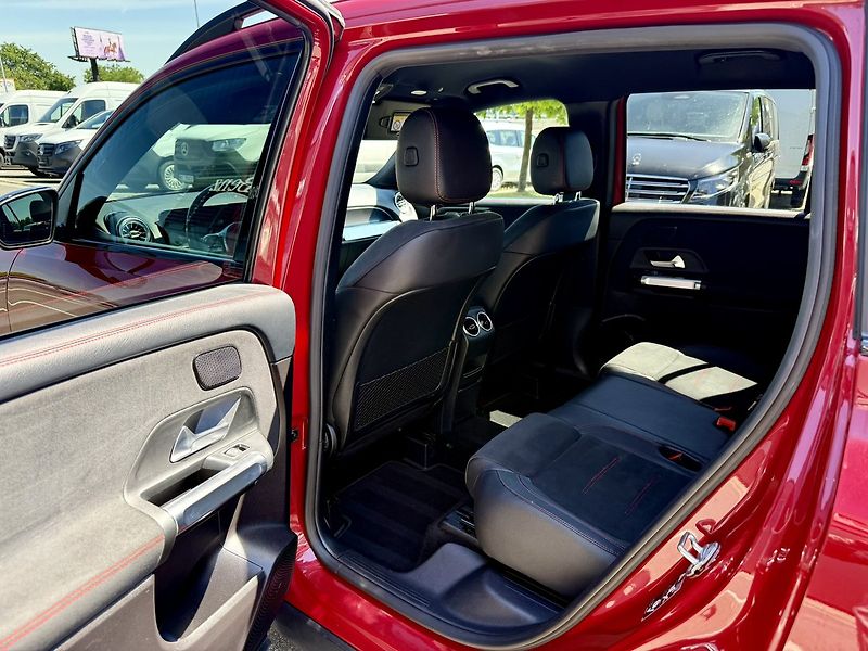 Mercedes-Benz GLB (2020) 250 4MATIC - fotka 13 z 45
