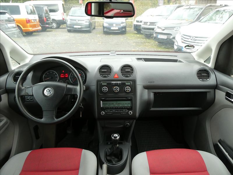 Volkswagen Caddy 1,4 i 59kW závěs, LIFE - fotka 24 z 35