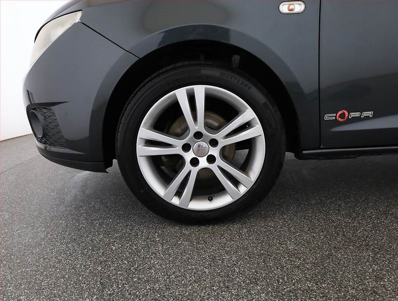 Seat Ibiza (2011) 1.4 16V, nová STK, Tažné - fotka 13 z 13