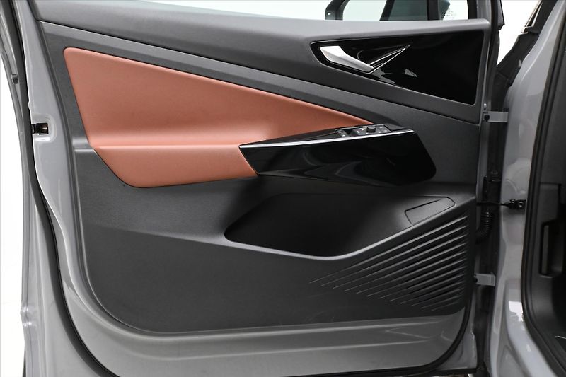 Volkswagen ID.5 Pro 77kW 128kW SoH 94% Záruka - fotka 23 z 29