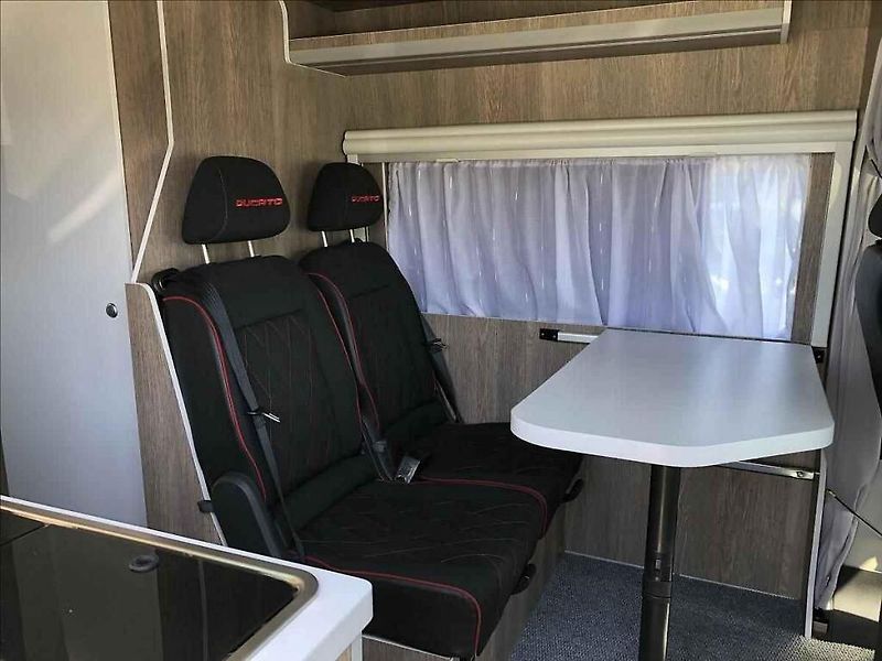 Obytná dodávka Citroën Jumper.