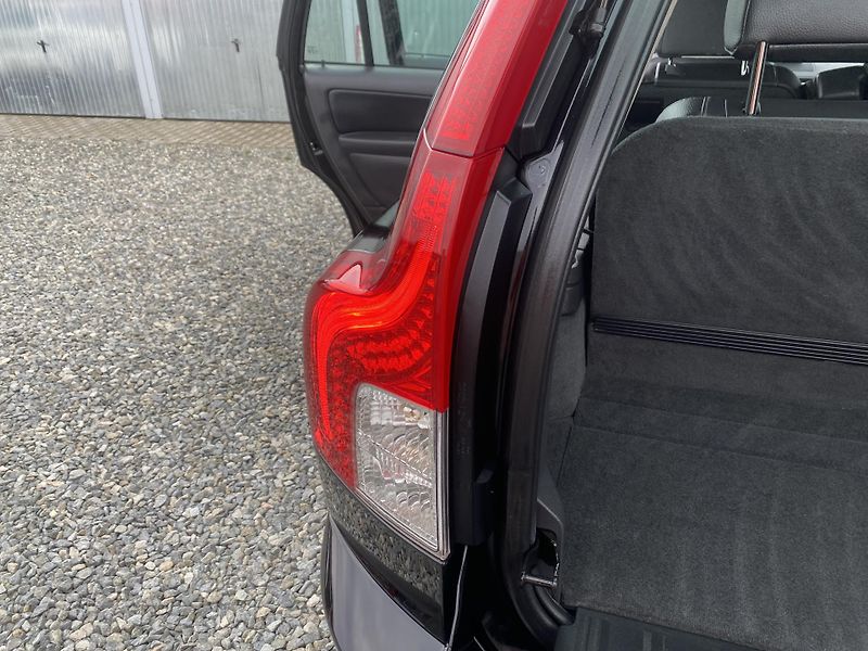 Volvo XC90 2.5TDi D5 200PS 7M 196000KM 1A - fotka 114 z 161