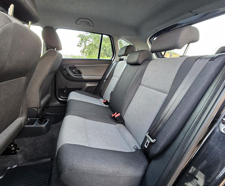 Škoda Fabia 1.2 TSI 63kW,KLIMA,1.MAJITEL - fotka 35 z 49