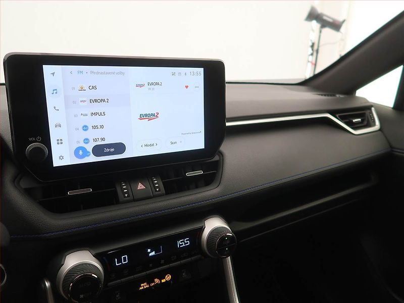 Toyota RAV4 (2023) 2.5 Hybrid - fotka 12 z 16