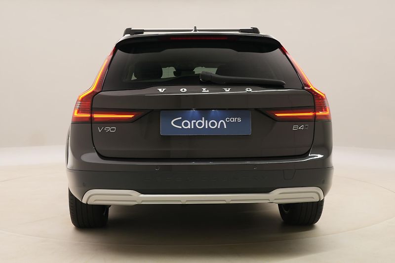 Volvo V90 CC B4 AWD CORE AUT CZ - fotka 11 z 52