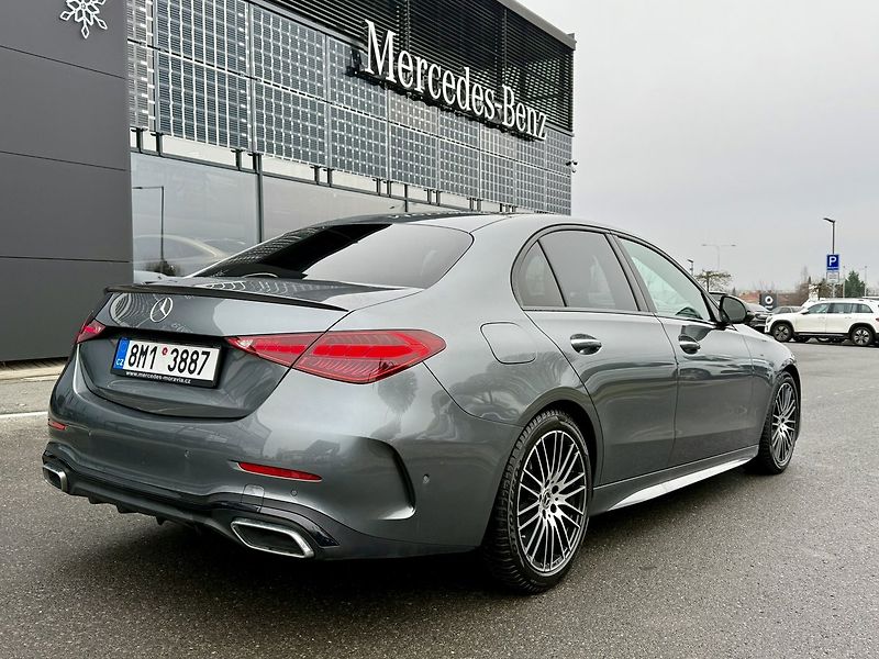 Mercedes-Benz Třídy C (2024) 300 4MATIC - fotka 8 z 41