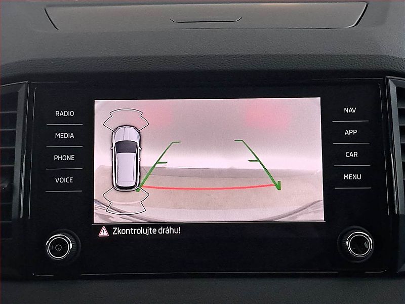 Škoda Karoq (2022) Sportline 2.0 TSI - fotka 22 z 22