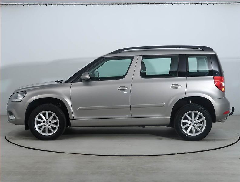 Škoda Yeti (2017) 1.4 TSI, 4X4, Automat, ČR - fotka 3 z 19
