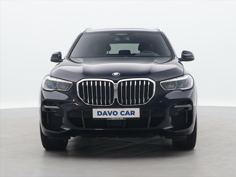 BMW X5 3,0 40d Xdrive AT Pano DPH - fotka 2 z 54