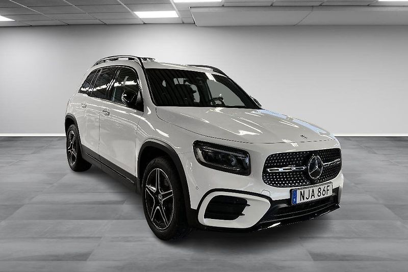 Mercedes-Benz GLB 200 AMG Night Taž ACC Kam LED - fotka 2 z 19