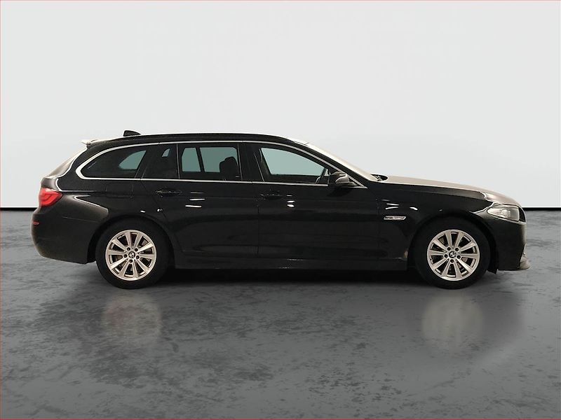 BMW Řada 5 (2013) 520d, Serv.kniha, Bi-Xenony - fotka 6 z 19