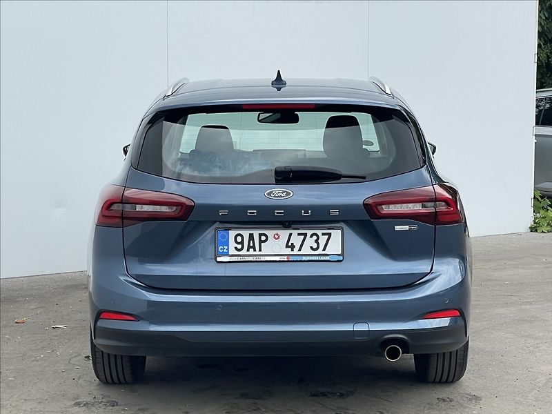 Ford Focus 1,0 EcoBoost A7 Combi Titanium - fotka 21 z 21