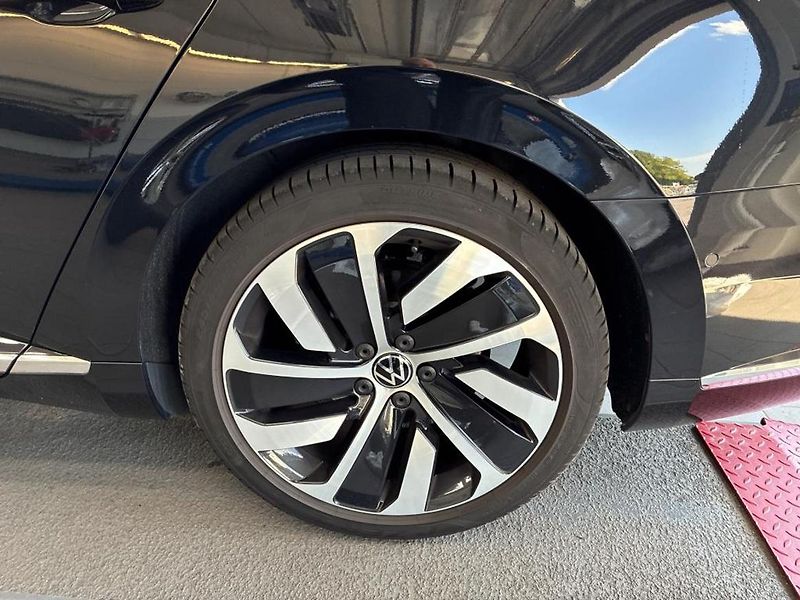 Volkswagen Arteon Shooting Brake R-LINE 2,0TD 147kw DSG 4MOTION - fotka 8 z 12