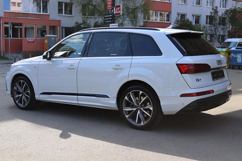 Audi Q7 NENÍ MOŽNÝ ODPOČET DPH - fotka 14 z 49