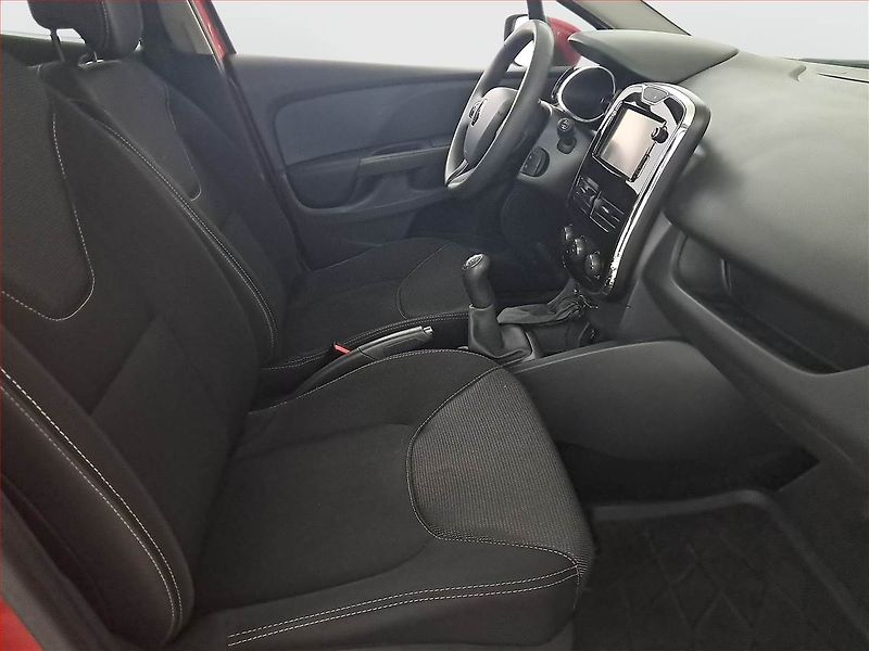 Renault Clio (2015) 1.2 16V, ČR,1.maj, Tempomat - fotka 9 z 14