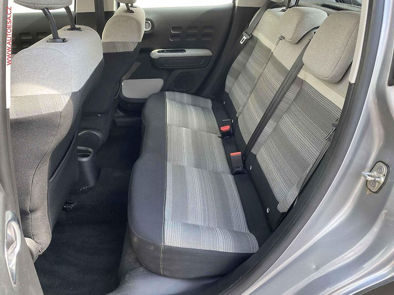 Citroën C3 (2018) 1.2 PT, Shine, navi - fotka 10 z 17
