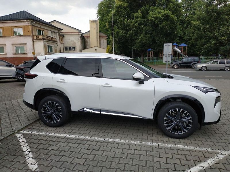 Nissan X-Trail E-POWER e-4ORCE TEKNA SKLADEM - fotka 4 z 28