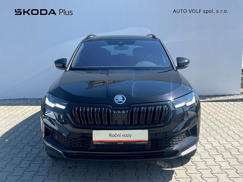 Škoda Karoq (2025) Sportline 1,5TSI / 110 kW DSG - fotka 4 z 36