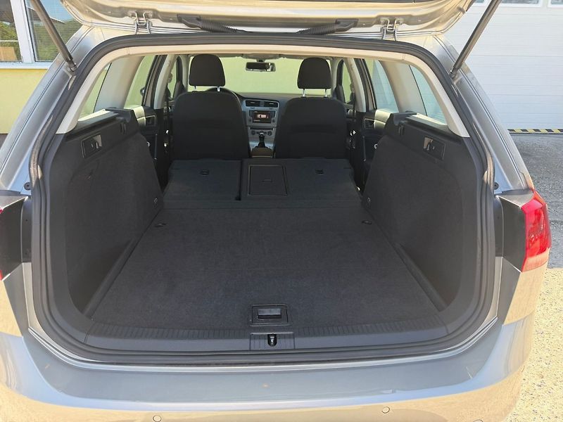 Volkswagen Golf (2016) 1.6 TDi 81kW/1MAJ/Tempomat - fotka 17 z 32