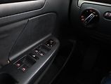 Volkswagen Golf (2005) 1.6, nová STK, jezdí skvěle - náhled 10