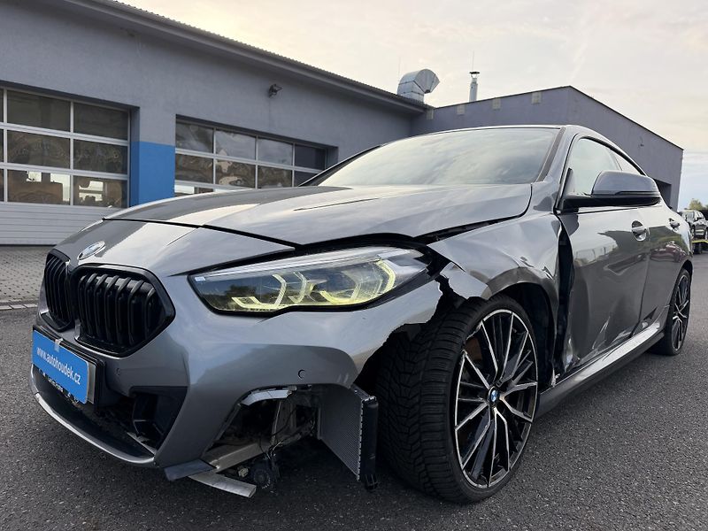 BMW Řada 2 Gran Coupe 220i 131kW MSPORT - fotka 7 z 24