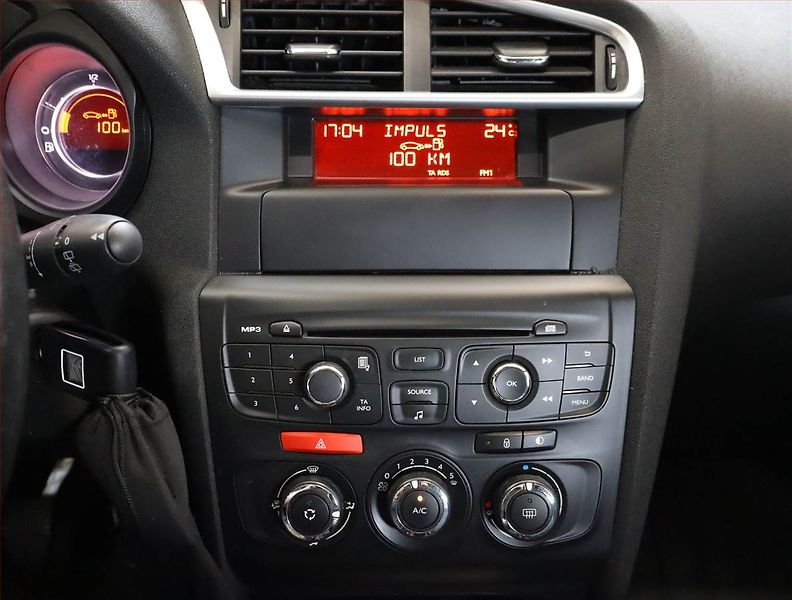 Citroën C4 (2014) 1.6 VTi, Serv.kniha, Tempomat - fotka 12 z 17