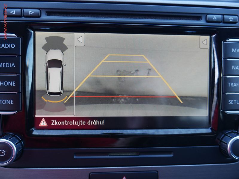 Volkswagen Passat (2013) 2.0TDi, Comfortline, DSG - fotka 13 z 20