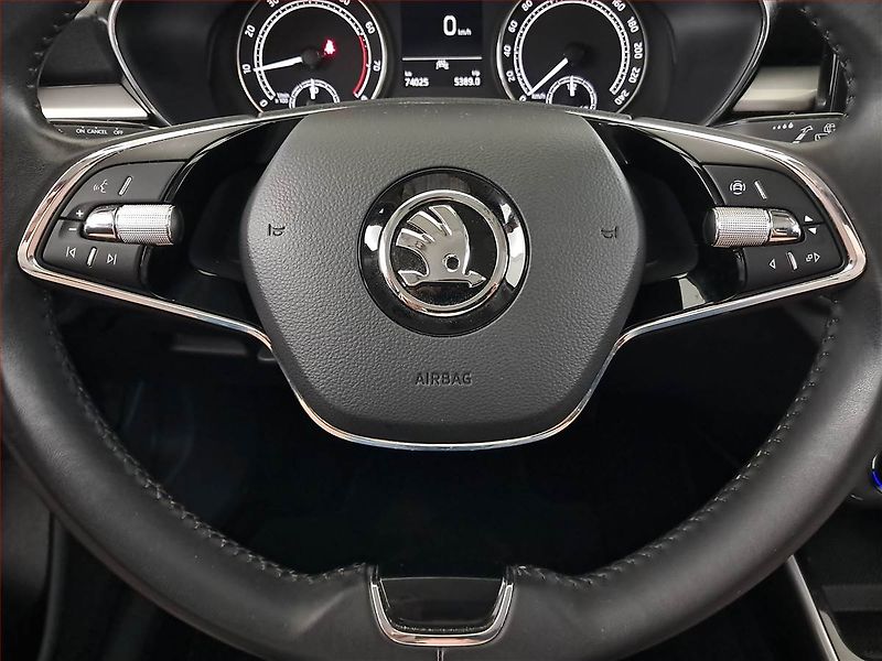 Škoda Fabia (2023) 1.0 TSI, ČR,1.maj, Tempomat - fotka 18 z 23