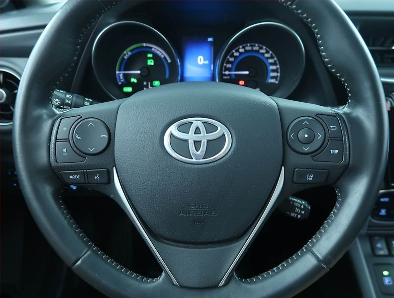 Toyota Auris (2018) Hybrid, Automat, ČR,1.maj - fotka 16 z 19