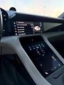 Porsche Taycan (2021) Elektrický sportovní sedan  12 - náhled 19