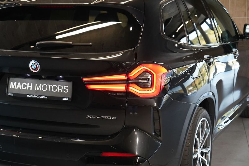 BMW X3 30e xDrive, M Sport, Head-up - fotka 9 z 42