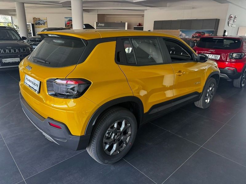 Jeep Avenger Longitude 1.2 Turbo 100k MT6 E - fotka 8 z 19