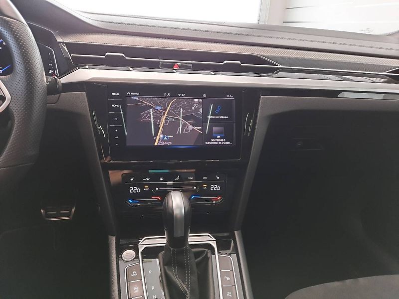 Volkswagen Arteon Shooting Brake (2022) R-Line 2.0 TSI (140kW/190k) DS - fotka 12 z 34