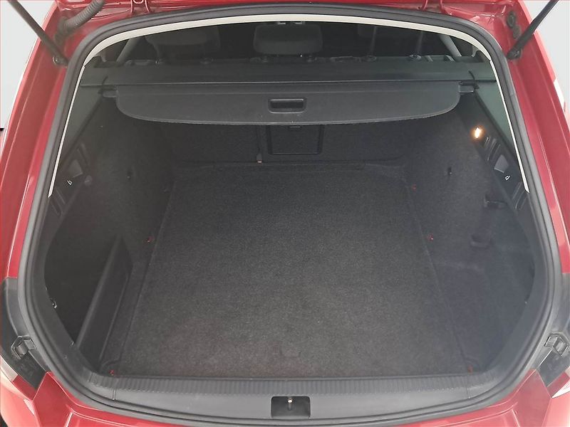 Škoda Octavia (2019) Ambition 1.5 TSI, Serv.kniha - fotka 13 z 17