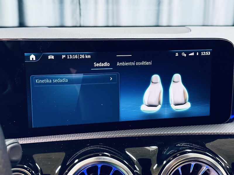 Mercedes-Benz CLA (2023) 180*AMG*KEYLESS*KAMERA*CZ - fotka 31 z 40