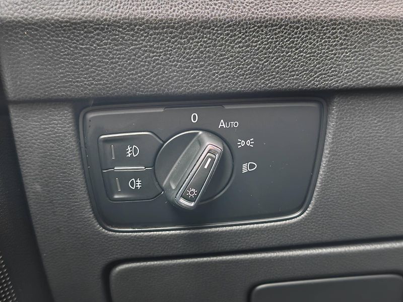 Volkswagen Passat Alltrack 7DSG 4Motion 2,0TSi - fotka 22 z 26