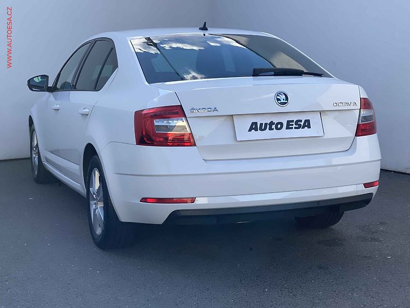 Škoda Octavia (2019) 1.6 TDI, ČR, Ambition Plus - fotka 6 z 18
