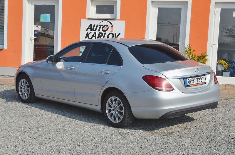 Mercedes-Benz Třídy C (2017) C 200d // REZERVOVÁNO // - fotka 4 z 37