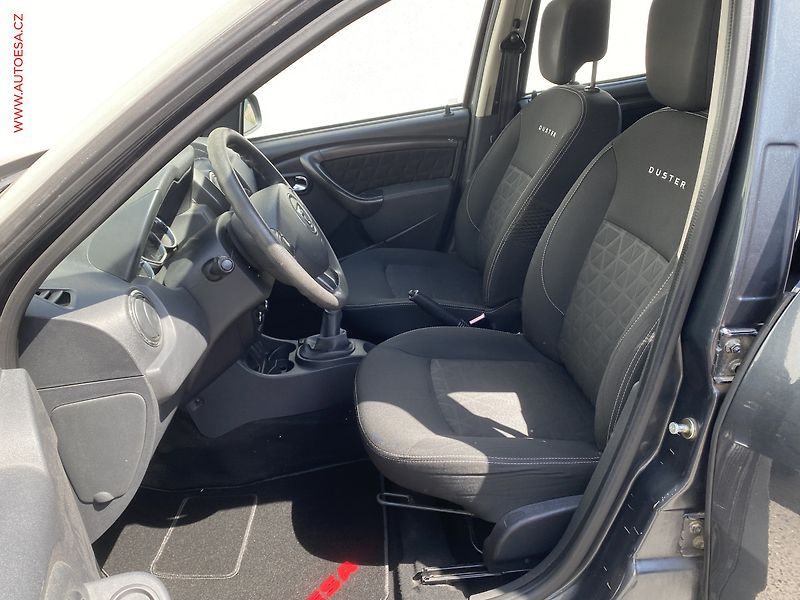 Dacia Duster (2014) 1.5dCi, Klima - fotka 9 z 15