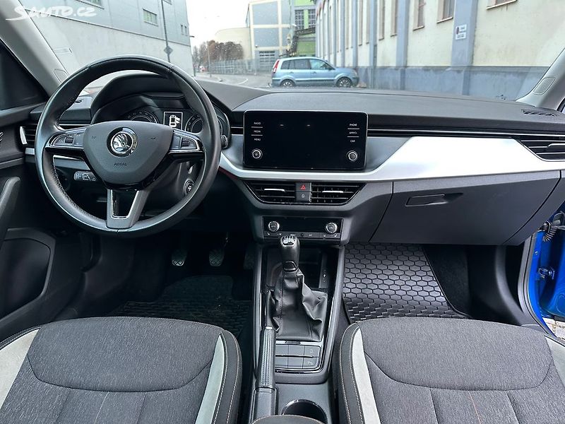 Škoda Scala 1,6 TDI Style, park. kamera - fotka 15 z 30