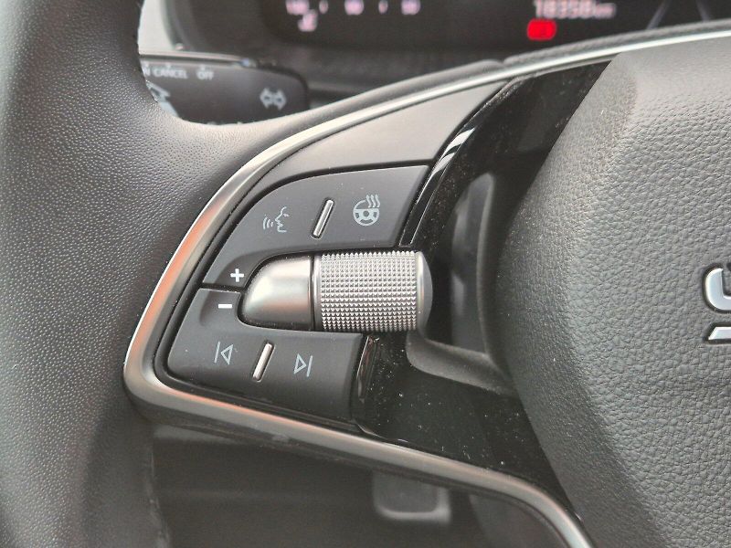 Škoda Kamiq (2025) Top Selection 1.5TSi 110kW 6°m - fotka 23 z 30