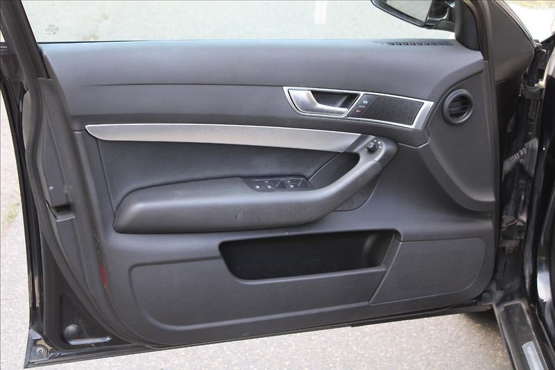 Audi A6 2.7 TDI V6 Avant / 132 kW / Qu - fotka 12 z 36