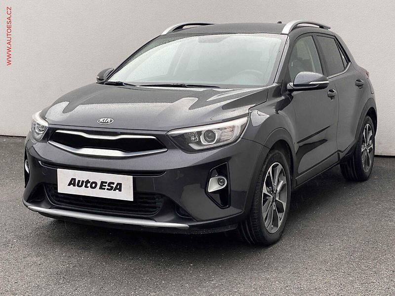 Kia Stonic (2019) 1.0 T-GDi, Navi, kamera, kůže - fotka 3 z 15